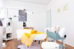 Kosmetikstudio-estetica GmbH