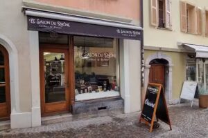 Le Salon du Rh&ocirc;ne &ndash; Parrucchiere e Barbiere