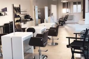 Liri Joli coiffure et maquillage