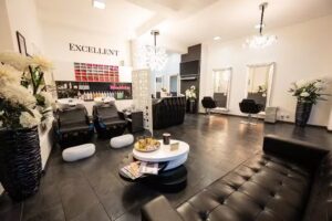 Paola&rsquo;s Hairstyle Boutique