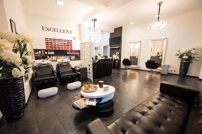 Paola&rsquo;s Hairstyle Boutique