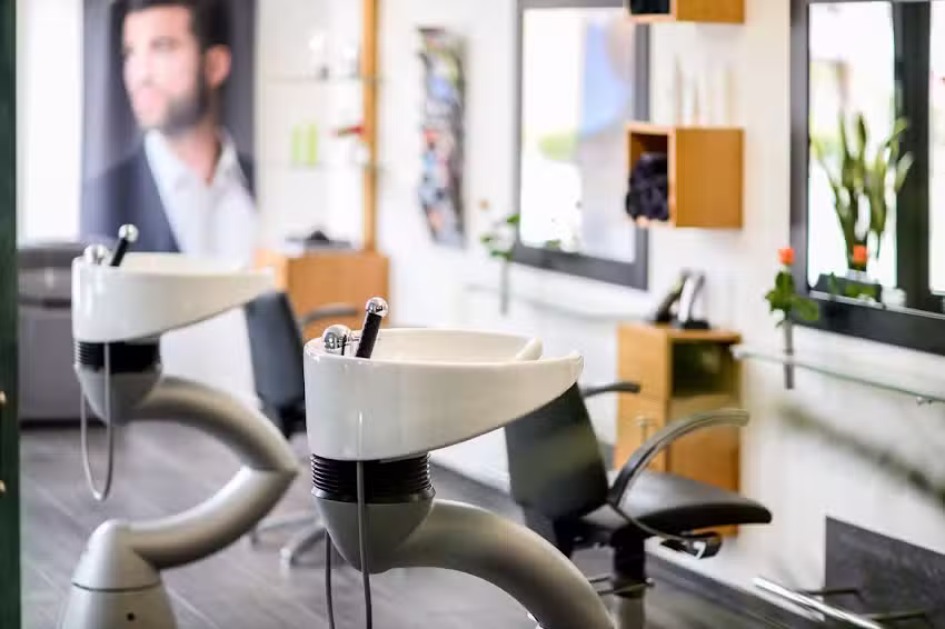 Ren&eacute; Haute Coiffure