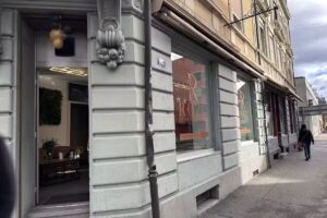 Roz&eacute; Hair and Beauty