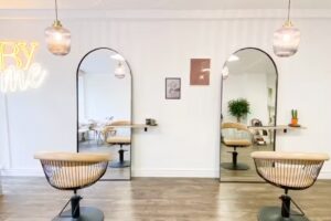 Salon By Me | Coiffeur Lausanne Femme &ndash; Homme & Onglerie