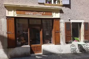 Salon de coiffure La Boîte à coupé – La Neuveville