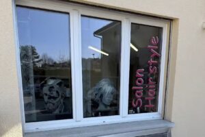 Salon de coiffure et manucure