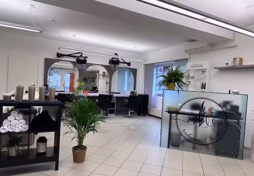 Salone Clich&eacute;