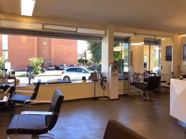 Saloni da parrucchieri Amica