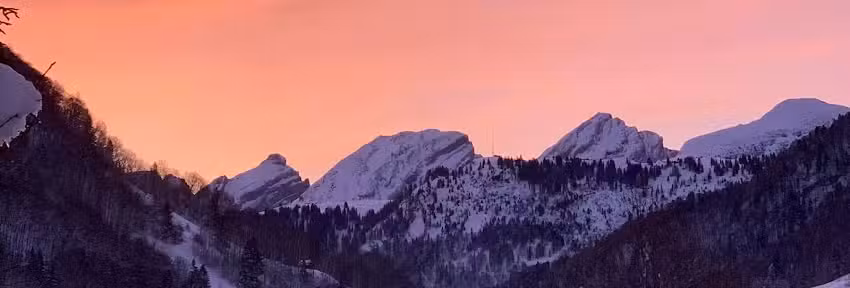 INTERFACE | Coiffure et maquillage