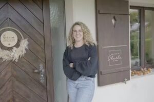 Sheila Meier Schwarzenberg, capelli, trucco e altro