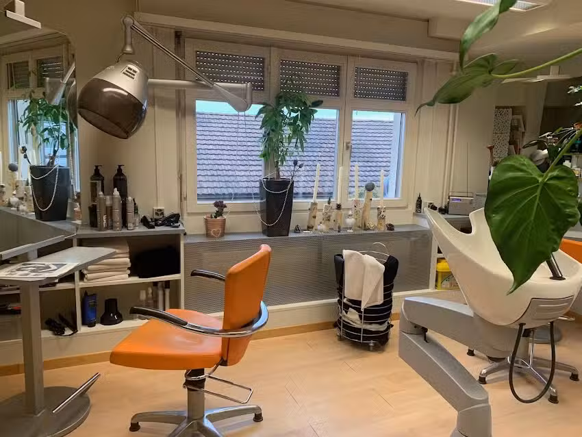 Susan&rsquo;s Haaregge &ndash; Coiffeur Dietikon