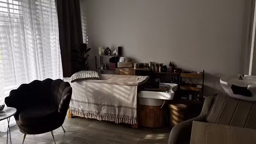 T&ecirc;te de R&ecirc;ve &ndash; Head Spa & Hairstylist