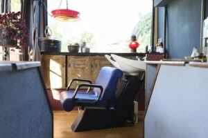 t&ecirc;te en l&rsquo;air